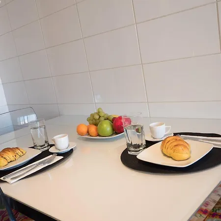 Flamingos - Spacious 2 Bedroom With Ac And Outdoor Area *