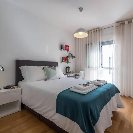 Flamingos - Spacious 2 Bedroom With Ac And Outdoor Area Lisboa