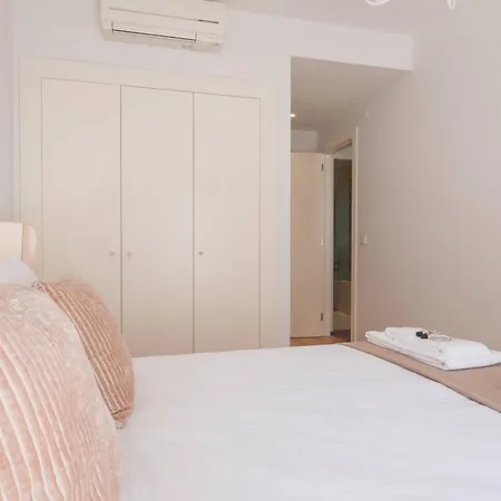Flamingos - Spacious 2 Bedroom With Ac And Outdoor Area 公寓 *
